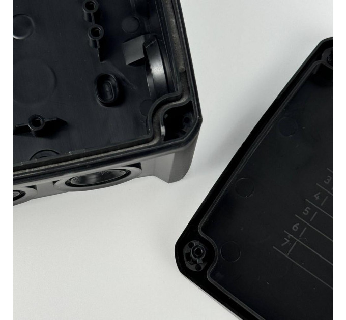 Коробка розподільча СКІМ K160B 163х123х68 чорна IP66 ( B1102013 )