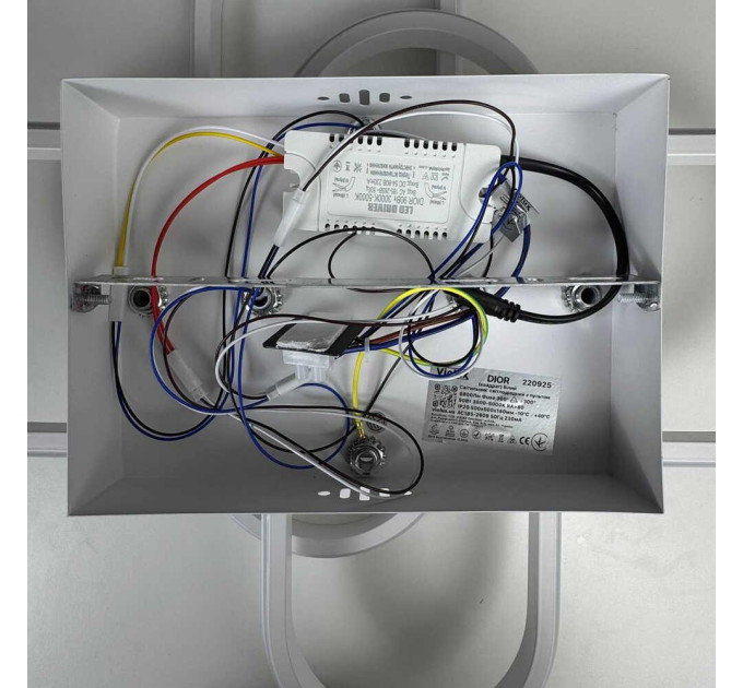 Світильник LED smart DIOR+пульт 90W 3000-5000K IP20 квадрат білий Violux ( 220925 )