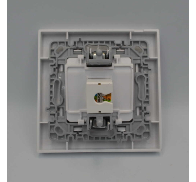 Розетка Nilson Moda біла комп'ютерна CAT6e RJ45 ( 21112045 )