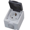 Розетка накладна 1-на з заземленням з кришкою ATOM HOROZ ELECTRIC 112-100-0001-010
