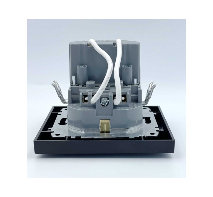 Розетка EL-BI VEGA чорний мат 1-на з заземленням + 2USB (Type C+A) ( 510-014800-334 )