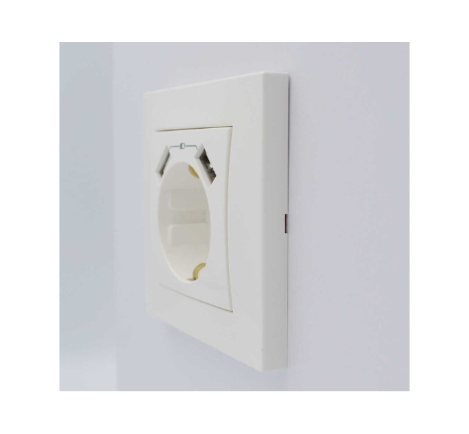Розетка ZENA ELBI біла 1-на з заземленням + 2USB без рамки ( 609-010200-317 )