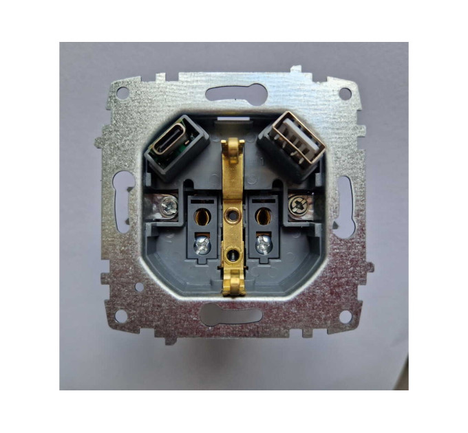 Розетка ZENA ELBI чорний металік 1-на з заземленням + 2USB ( Type C+A ) без рамки ( 609-011100-334 )