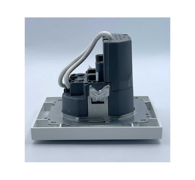 Розетка EL-BI VEGA білий мат 1-на з заземленням + 2USB (Type C+A) ( 510-016200-334 )